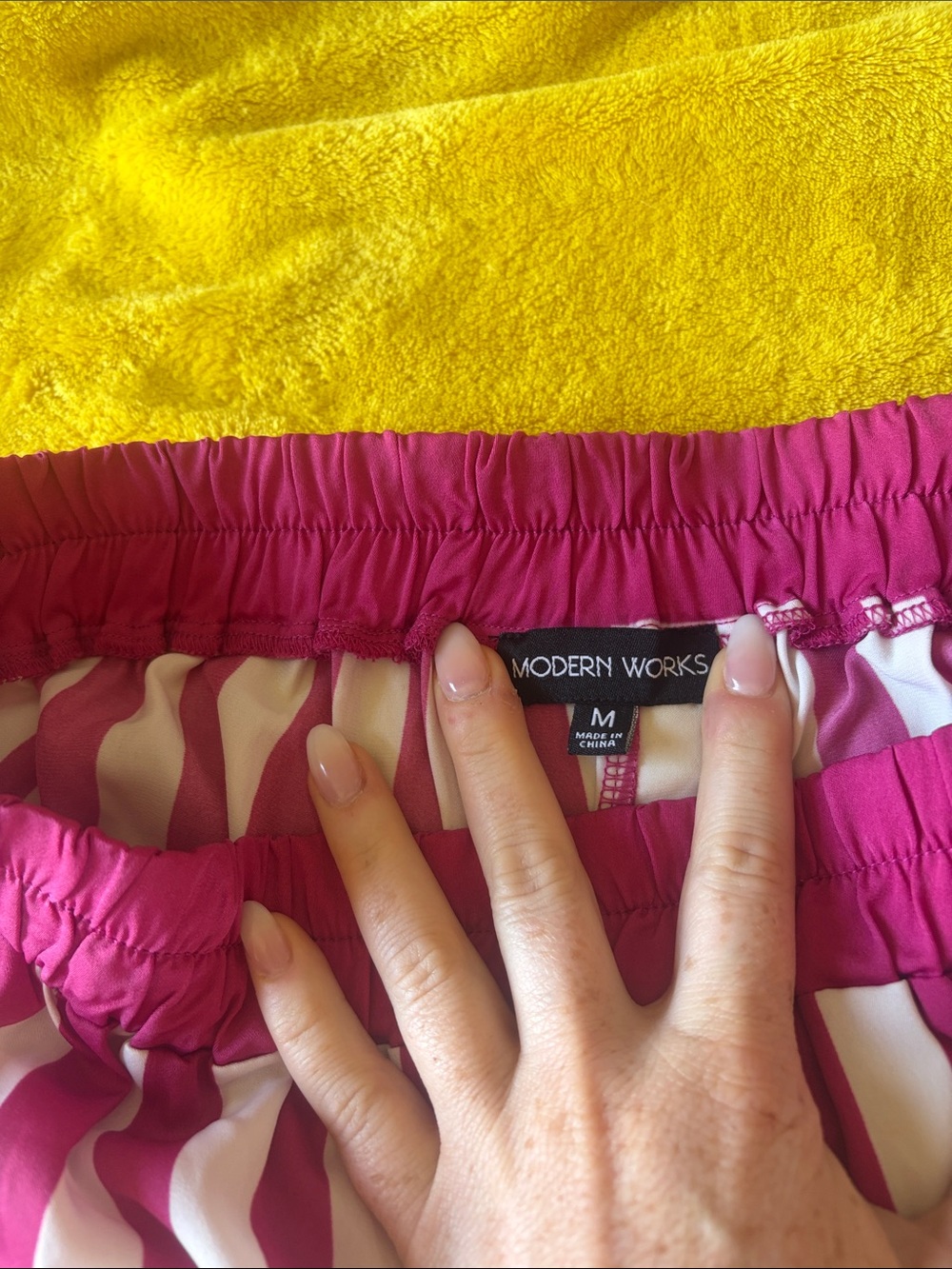 Wide Leg Striped Pants in Fuchsia and White - Picture 2 of 4